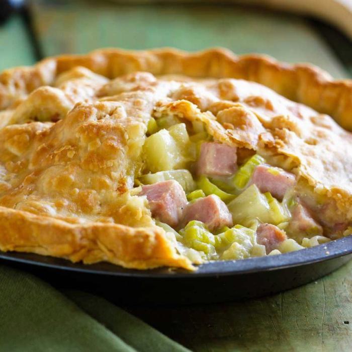 Chicken Ham and Leek Pie