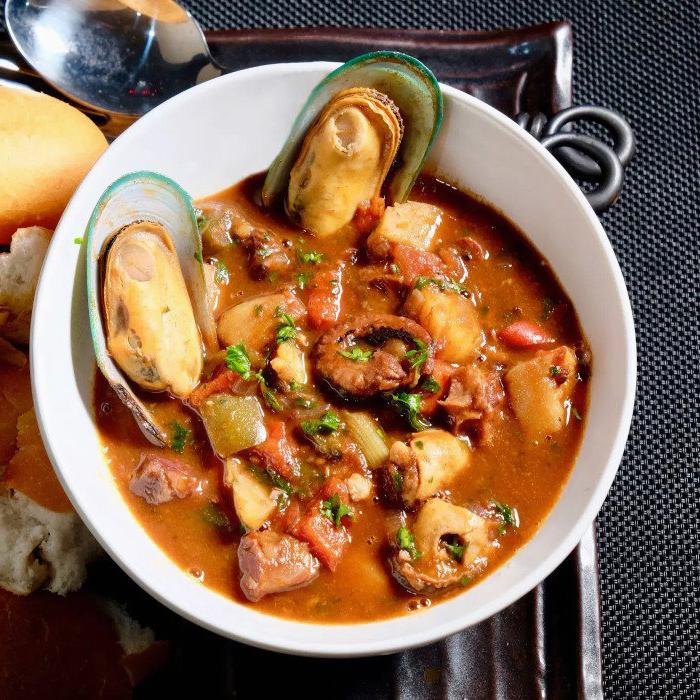 Portuguese fish stew (Caldeirada de peixe)
