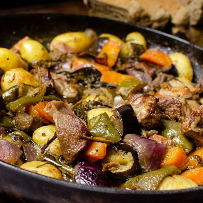 Croatian lamb peka